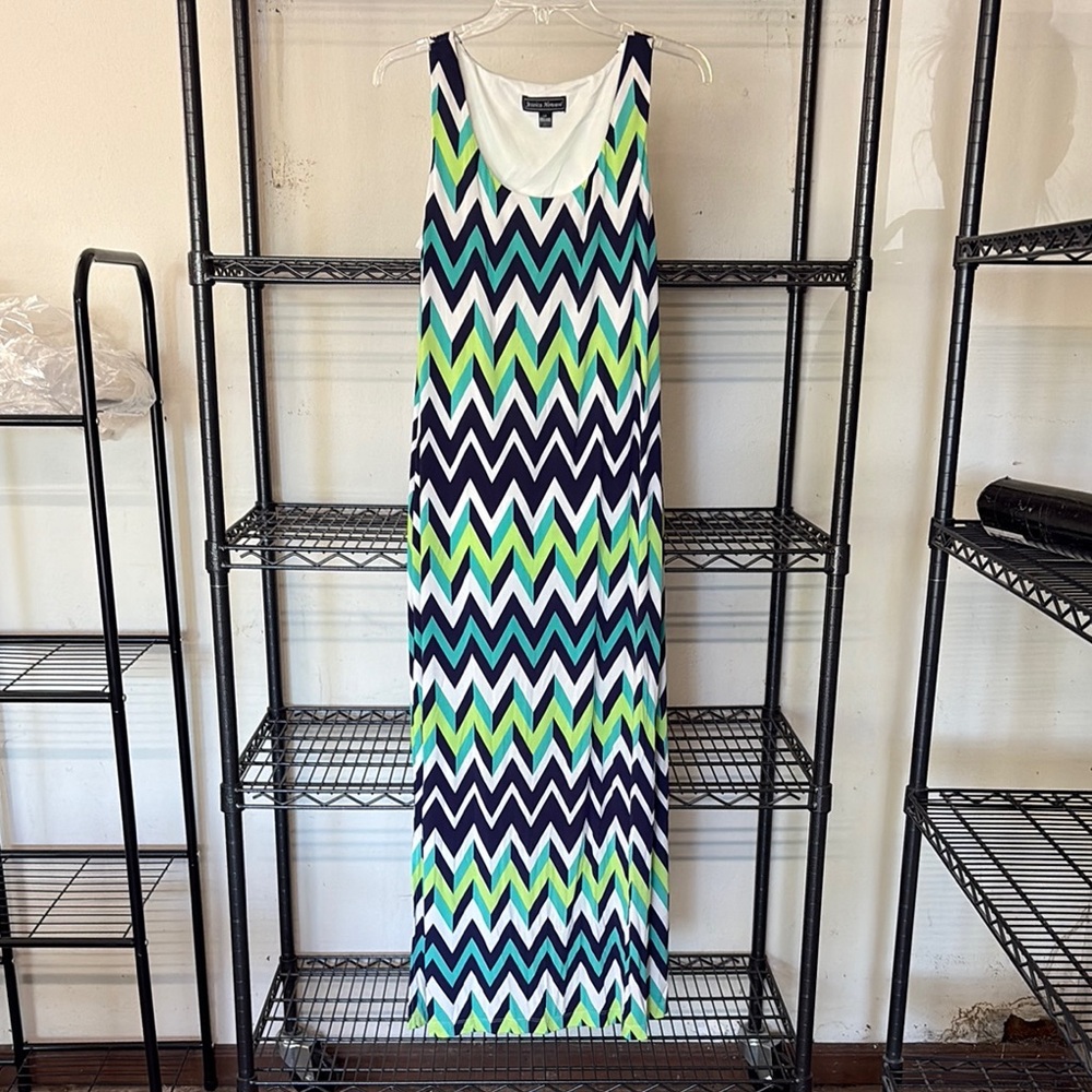 Chevron Pattern Maxi Dress